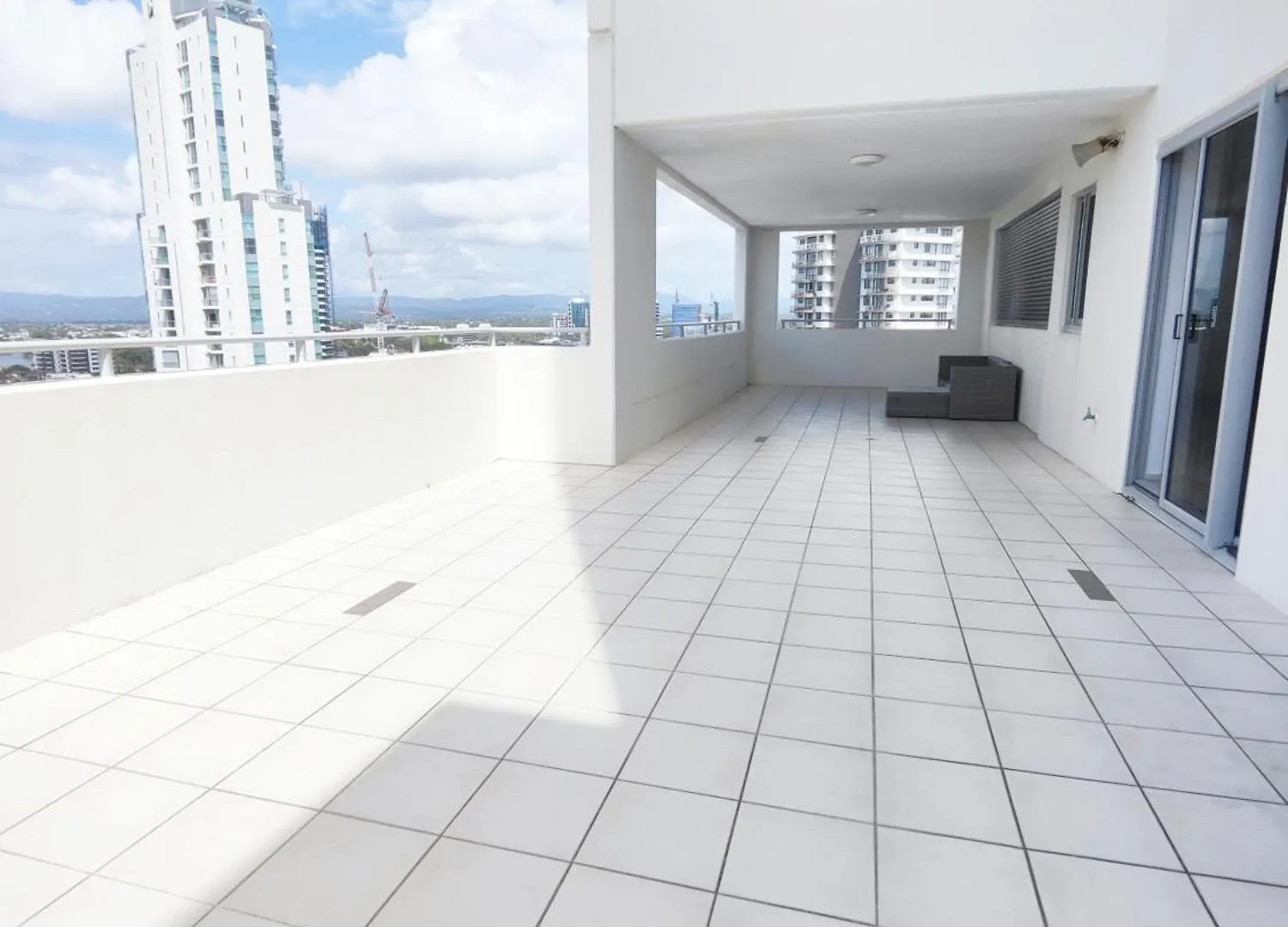 255 Sqm 3 Bedroom River Ocean View Surfers Paradise Gold Coast