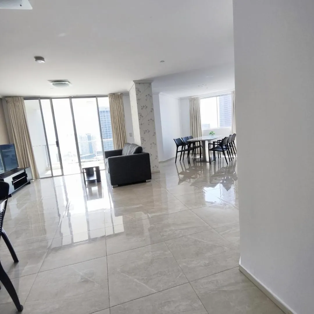 255 Sqm 3 Bedroom River Ocean View Surfers Paradise Gold Coast